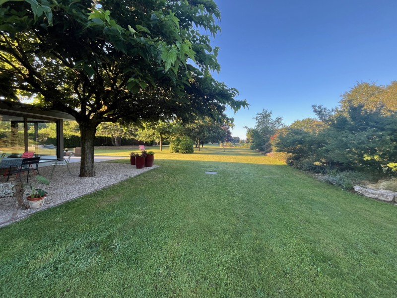 Trouver un jardinier proche de moi pour tonte de gazon proche de Genay 