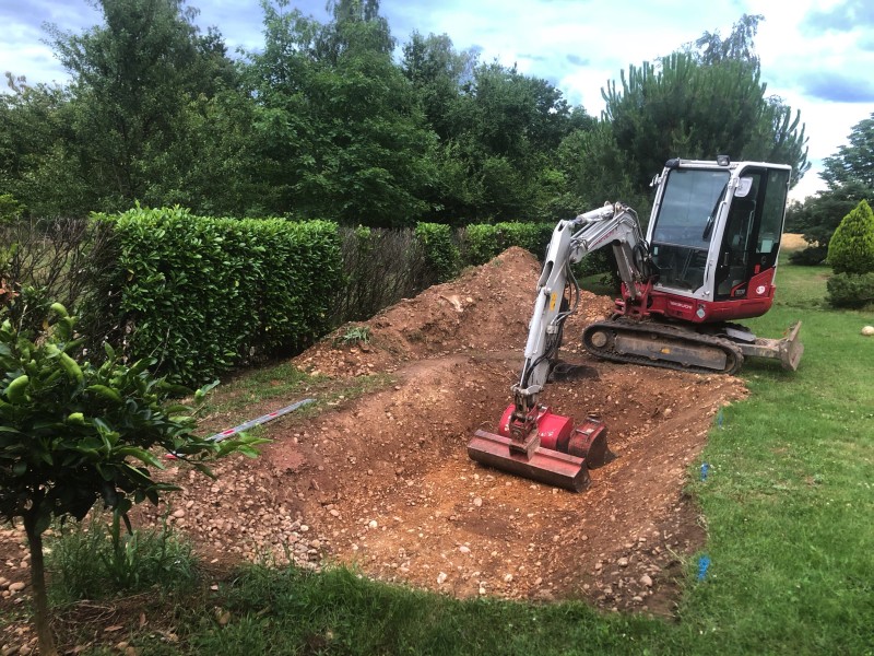 Terrassement d'un terrain de pétanque