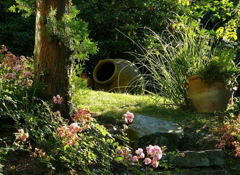 Aménagement d'un jardin en pente avec piscine par un paysagiste à Villefranche sur Saône